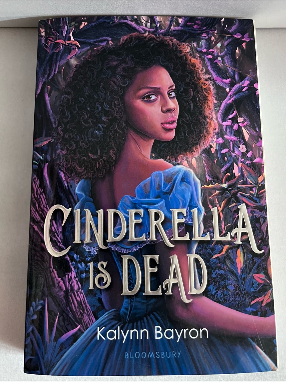 📖 Cinderella Is Dead by Kalynn Bayron – YA Fantasy Novel